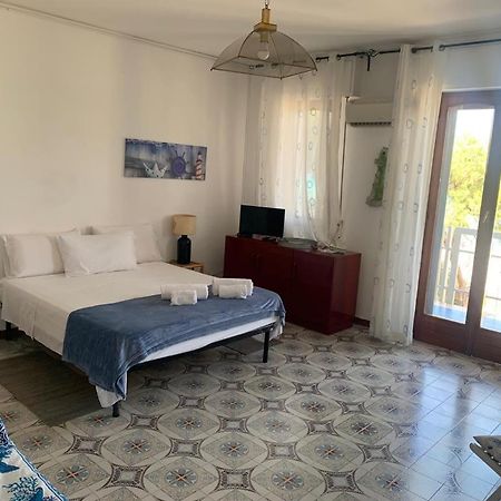 פלרמו Rocca Mondello Rooms, Beach And Sea מראה חיצוני תמונה