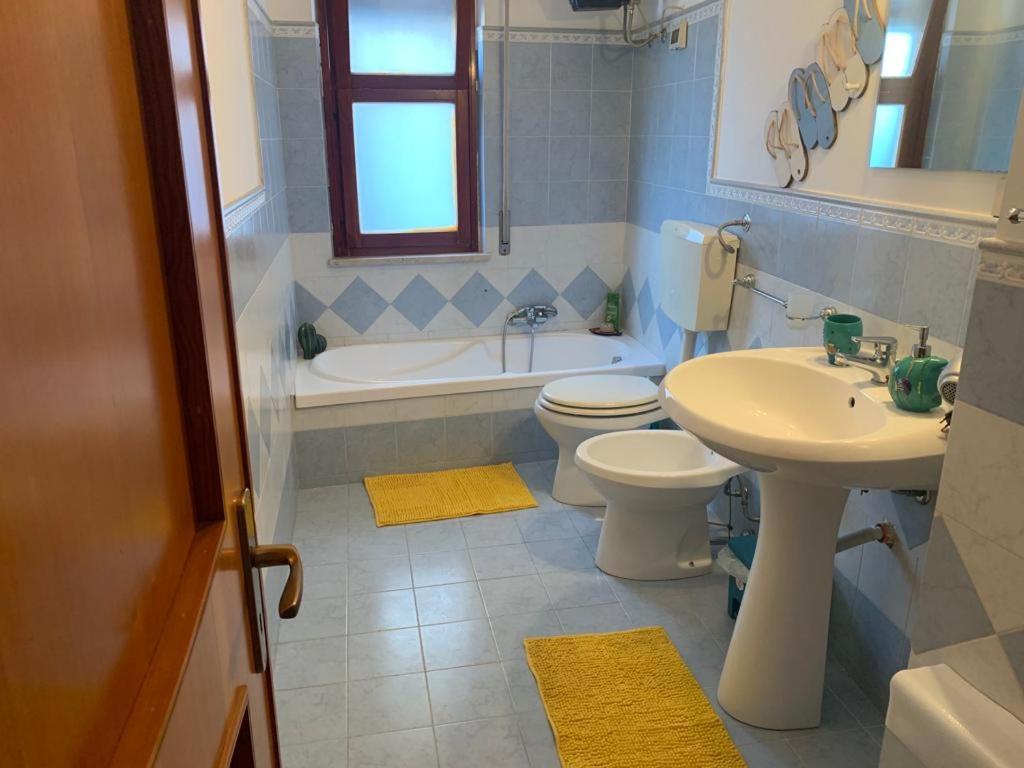 פלרמו Rocca Mondello Rooms, Beach And Sea מראה חיצוני תמונה