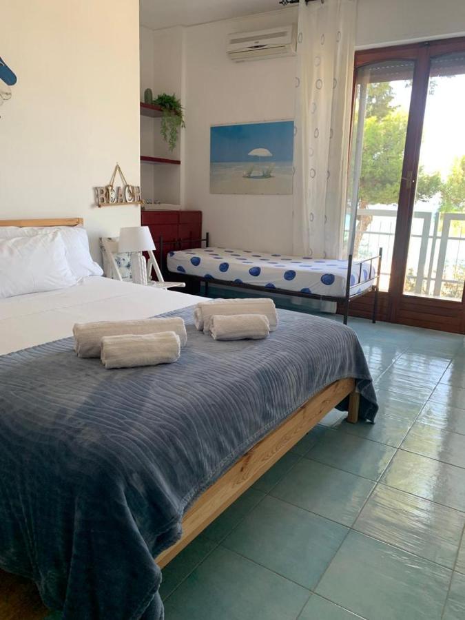 פלרמו Rocca Mondello Rooms, Beach And Sea מראה חיצוני תמונה